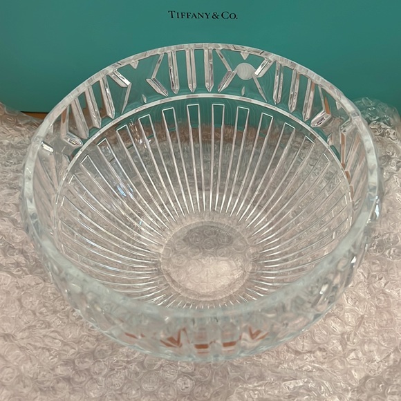 Tiffany & Co. new crystal Roman Numeral Bowl. Includes Tiffany box. - Picture 2 of 5